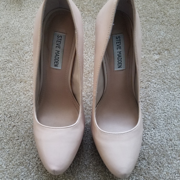 Steve Madden Nude Platforms - Picture 2 of 5
